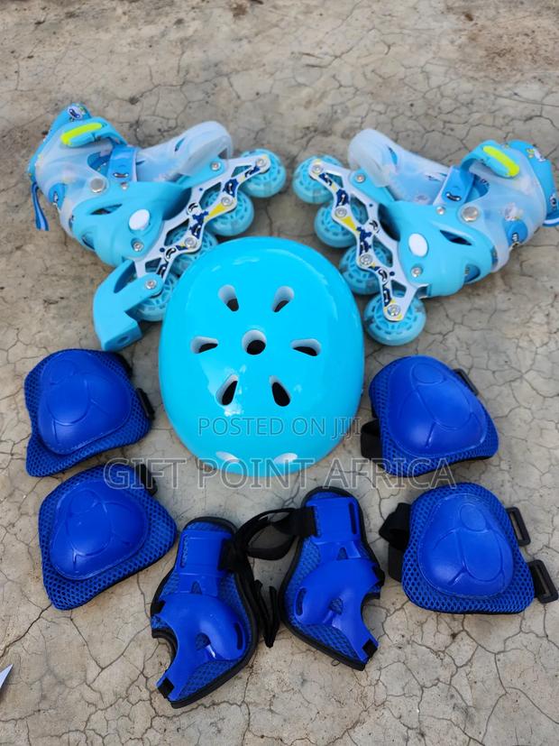 Adjustable a Set of Roller Skates With Protective Gears - thumbnail 2