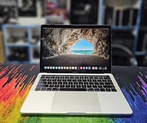 Laptop Apple MacBook Pro 2018 16GB Intel Core I7 SSD 256GB - main view