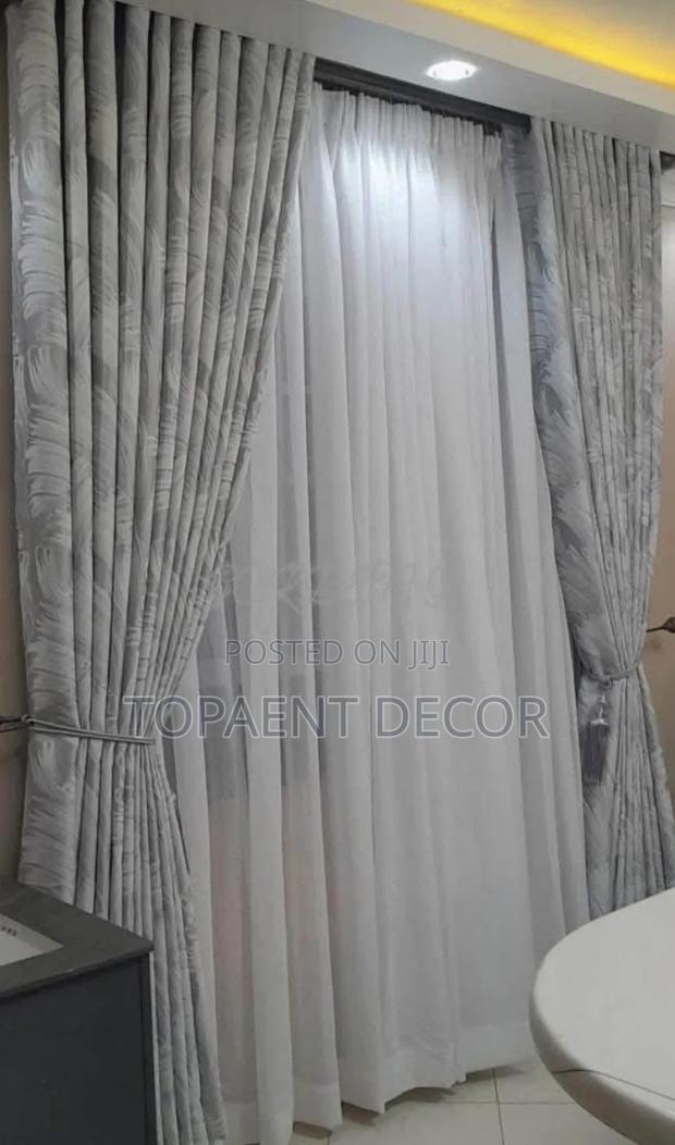 Elegant Window Curtains to Glam Elegant Space - main view