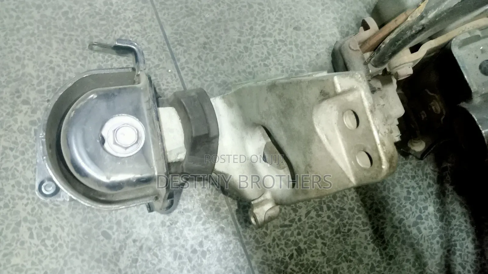 Engine Mount Rav4 New Model