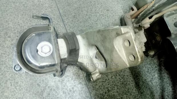 Engine Mount Rav4 New Model - main view
