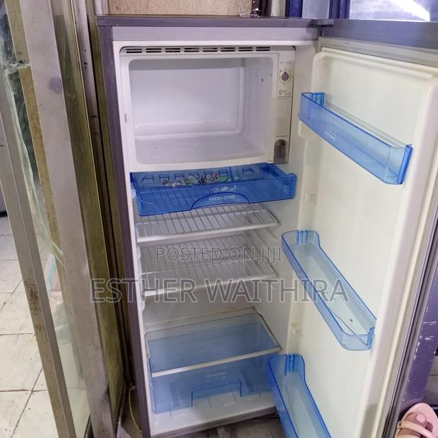 Ramtons Single Door Fridge - thumbnail 3
