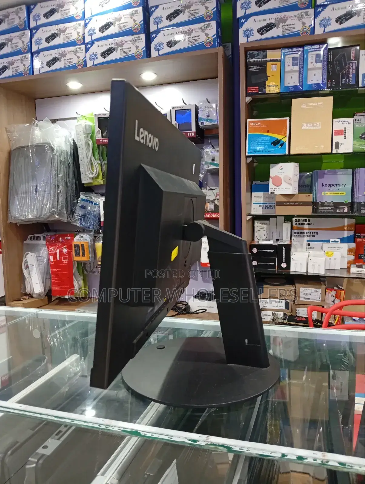 Lenovo Frameless 22" Monitor