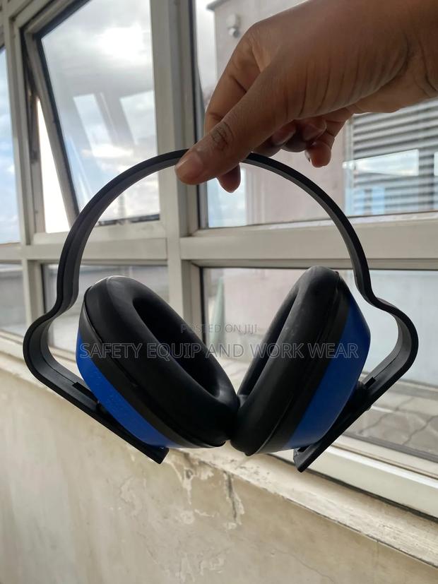 Ear Muffs Noise Cancellation Hearing Protection - main view