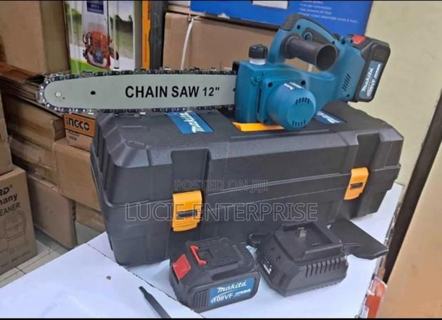 Makita Cordless Chainsaw 12inch