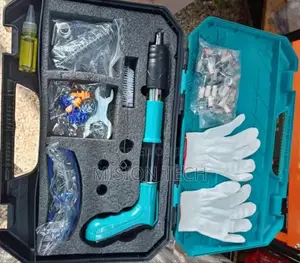 Manual Rivet Gun 
Comes With 50nails 
Gloves 
Goggles* 