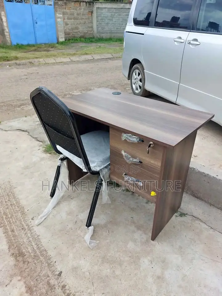 Study Table and Banquet Chair