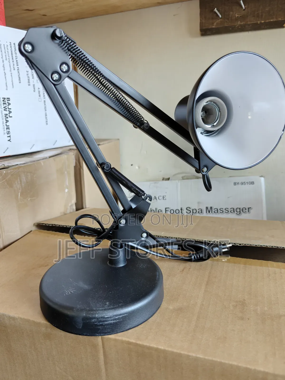Based Black Desk Lamp