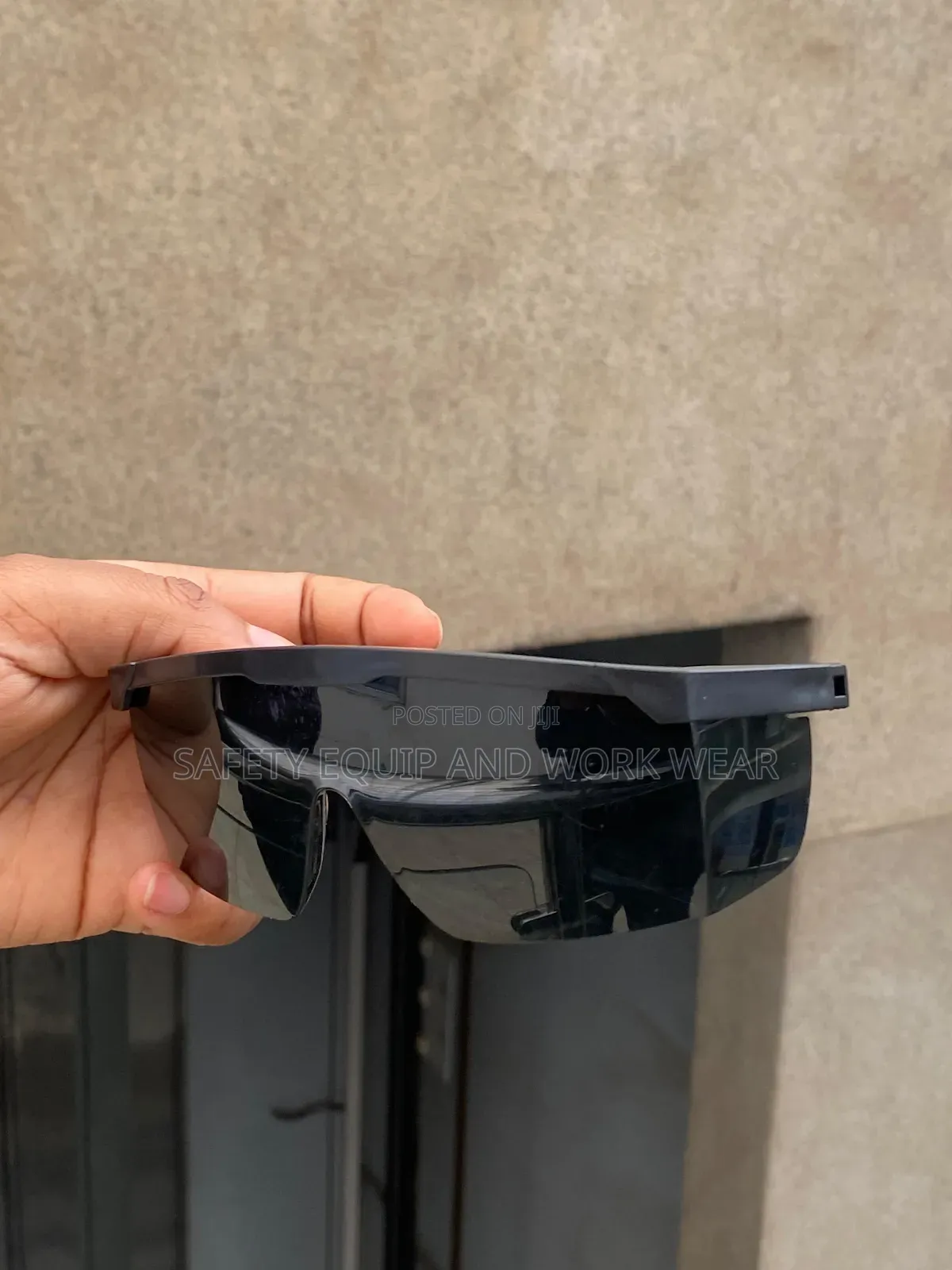 Dark Safety Glasses With Scratch Resistant