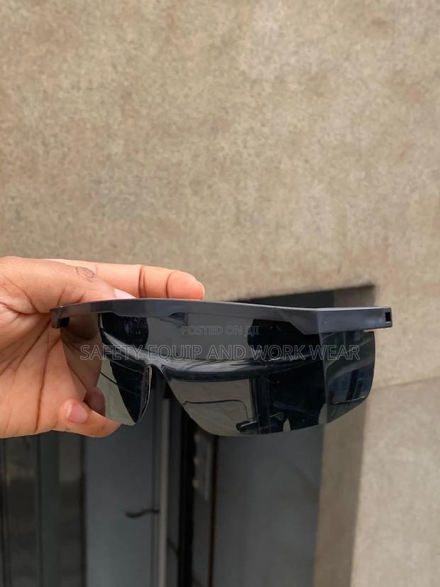 Dark Safety Glasses With Scratch Resistant