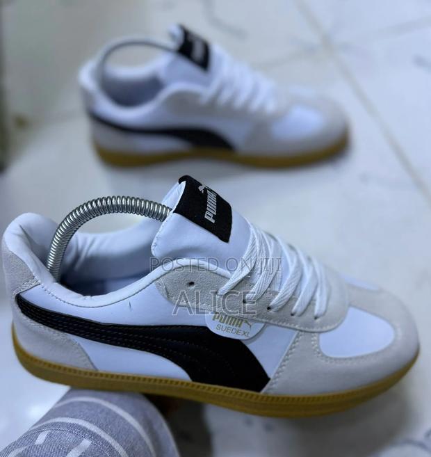 Puma Sneakers - main view