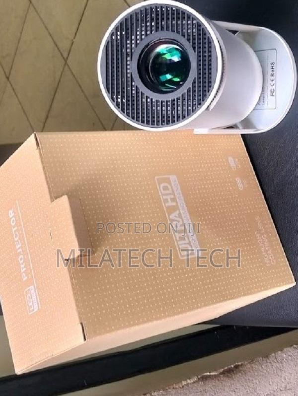Smart Android Portable Projector Hy300 Model - thumbnail 2