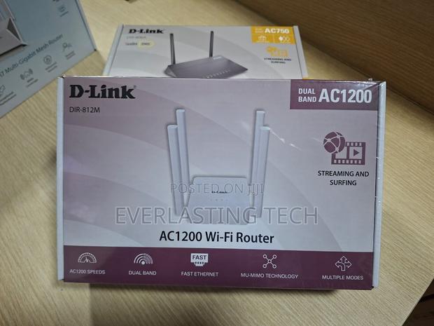 D-Link Ac1200 Dual Band, Wi-Fi 5 Router, 300 MBPS Dir-812m