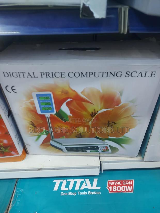 Digital Price Computing Scale With a Capacity of 30kg. - main view