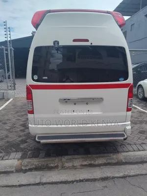 Toyota HiAce 2018 White
