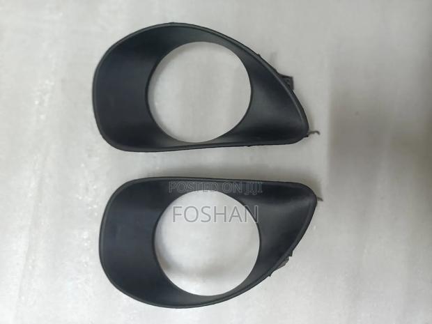 Vitz 2005 Foglight Cover