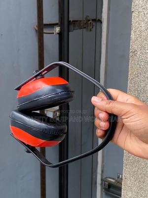 Ear Muffs For Site Managers. - thumbnail 2