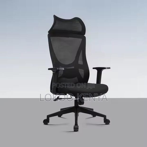 Office Chair: Black Fabric Adjustable Office Chair - thumbnail 2
