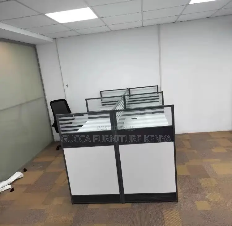 Workstation: 4-Seater Simple Office Computer Workstation