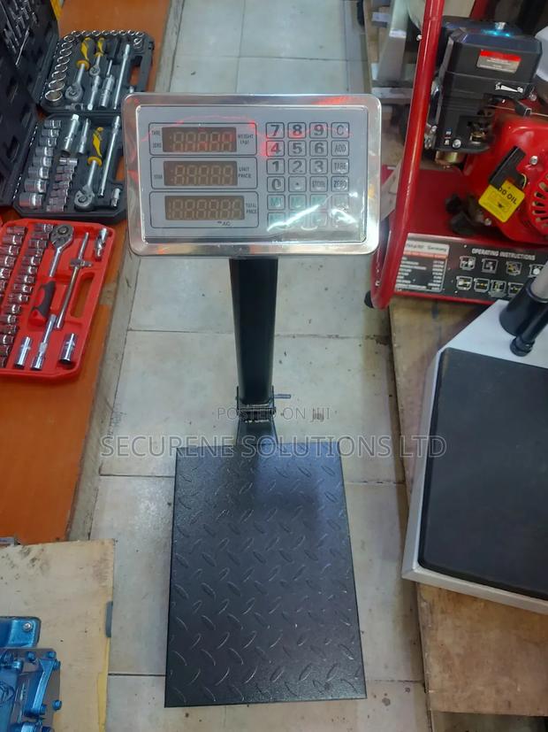 Digital Platform Weighing Scale With a Capacity of 150kg,