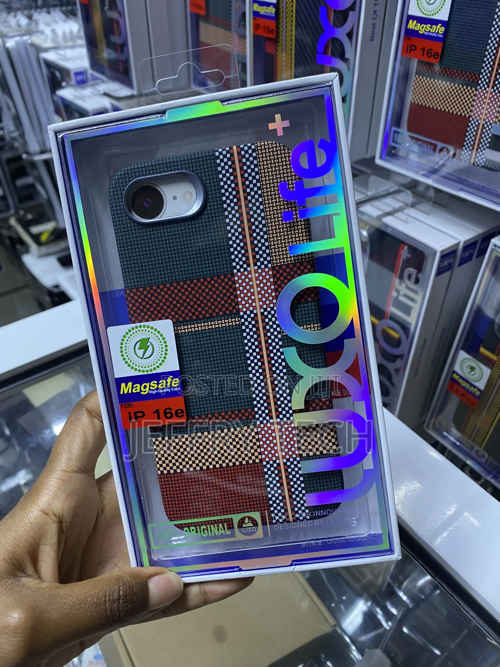 Borme Apple iPhone 16e Tribal Carbon Fiber Case -Multicolor