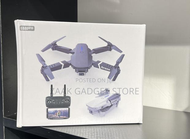 E88 Pro Drone Black - main view