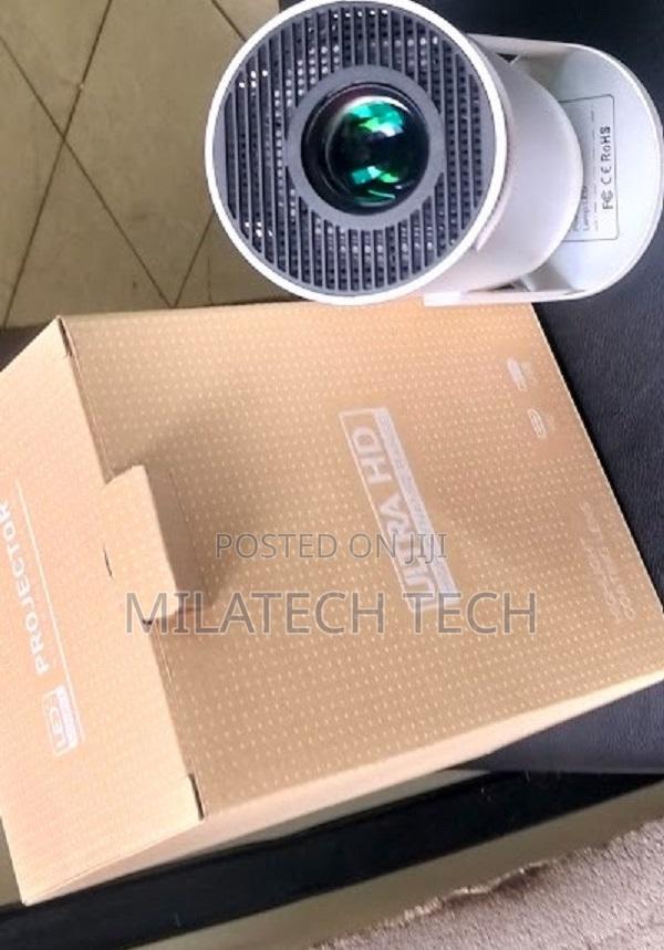 Android 11 Dual Wifi6 Smart Projector - main view