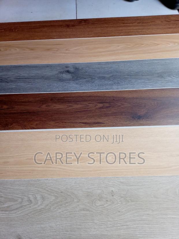 Spc. Interlocking Spc Flooring - main view