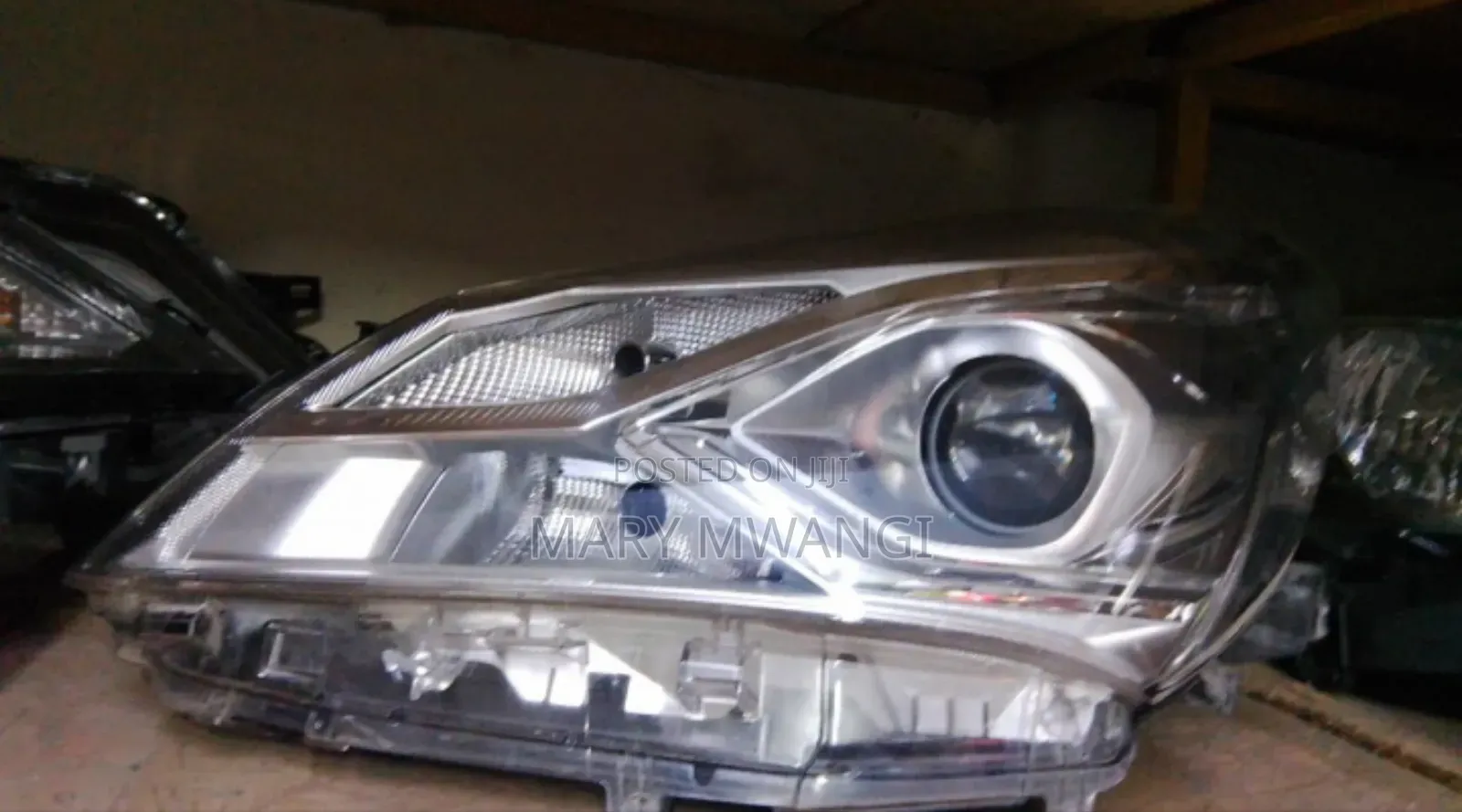 Ex Japan Toyota Vitz Jewella 2018 Headlight (303)