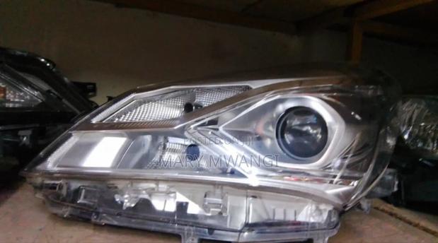 Ex Japan Toyota Vitz Jewella 2018 Headlight (303)
