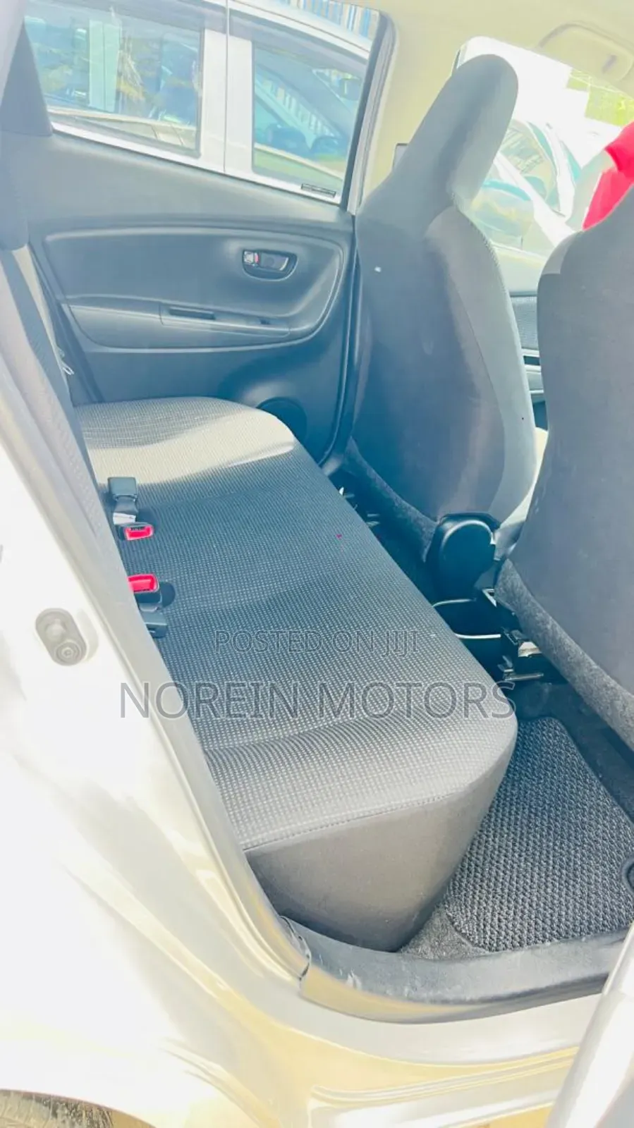 Toyota Vitz 2019 Silver