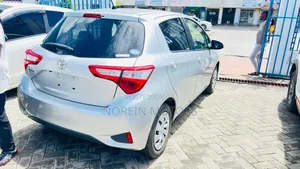 Toyota Vitz 2019 Silver