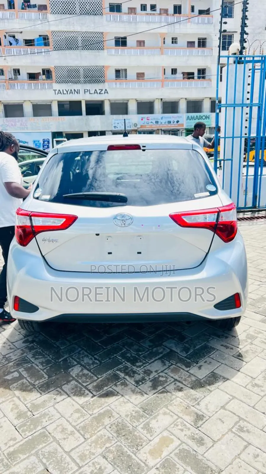 Toyota Vitz 2019 Silver