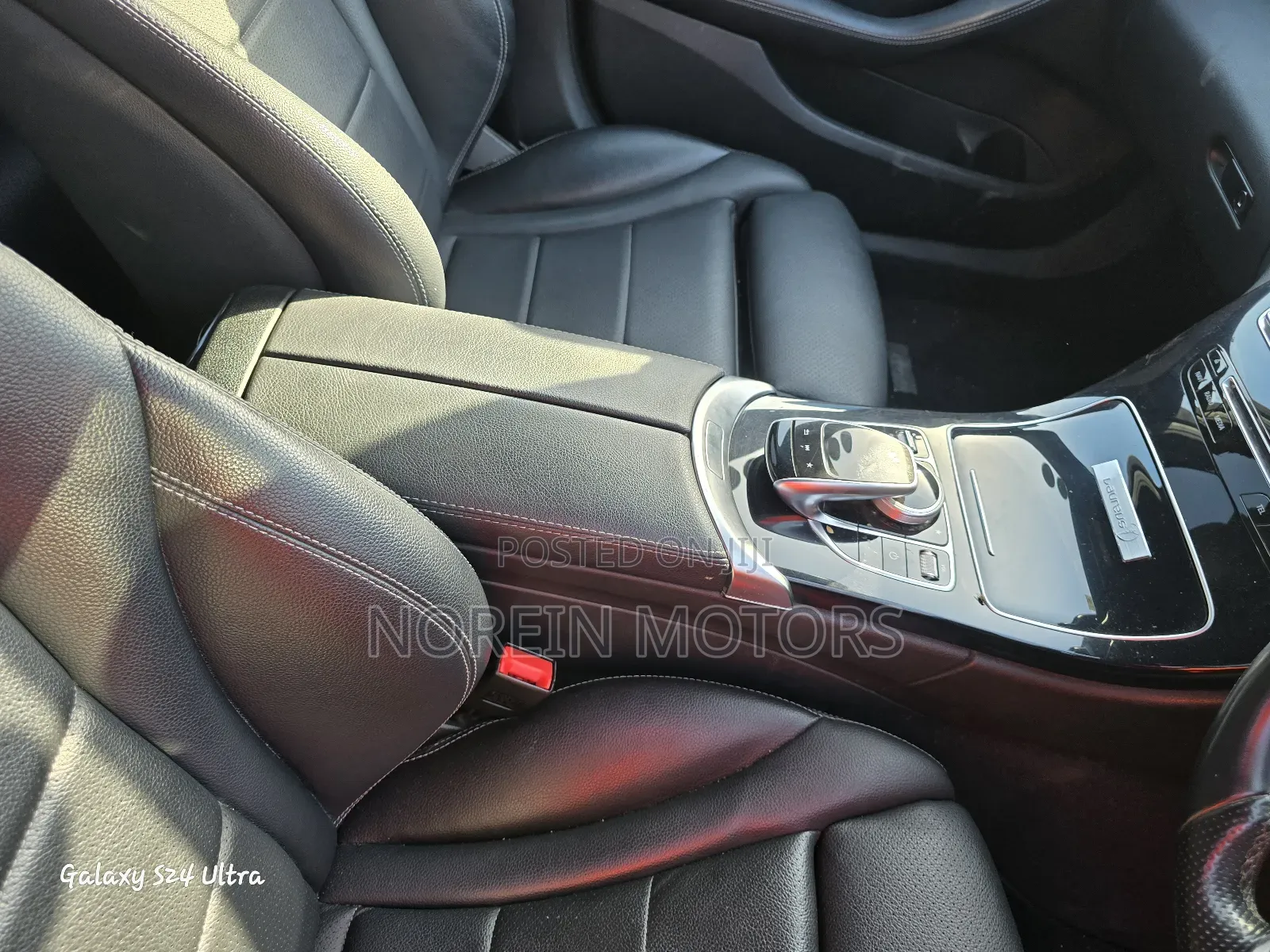 Mercedes-Benz C180 2018 Blue