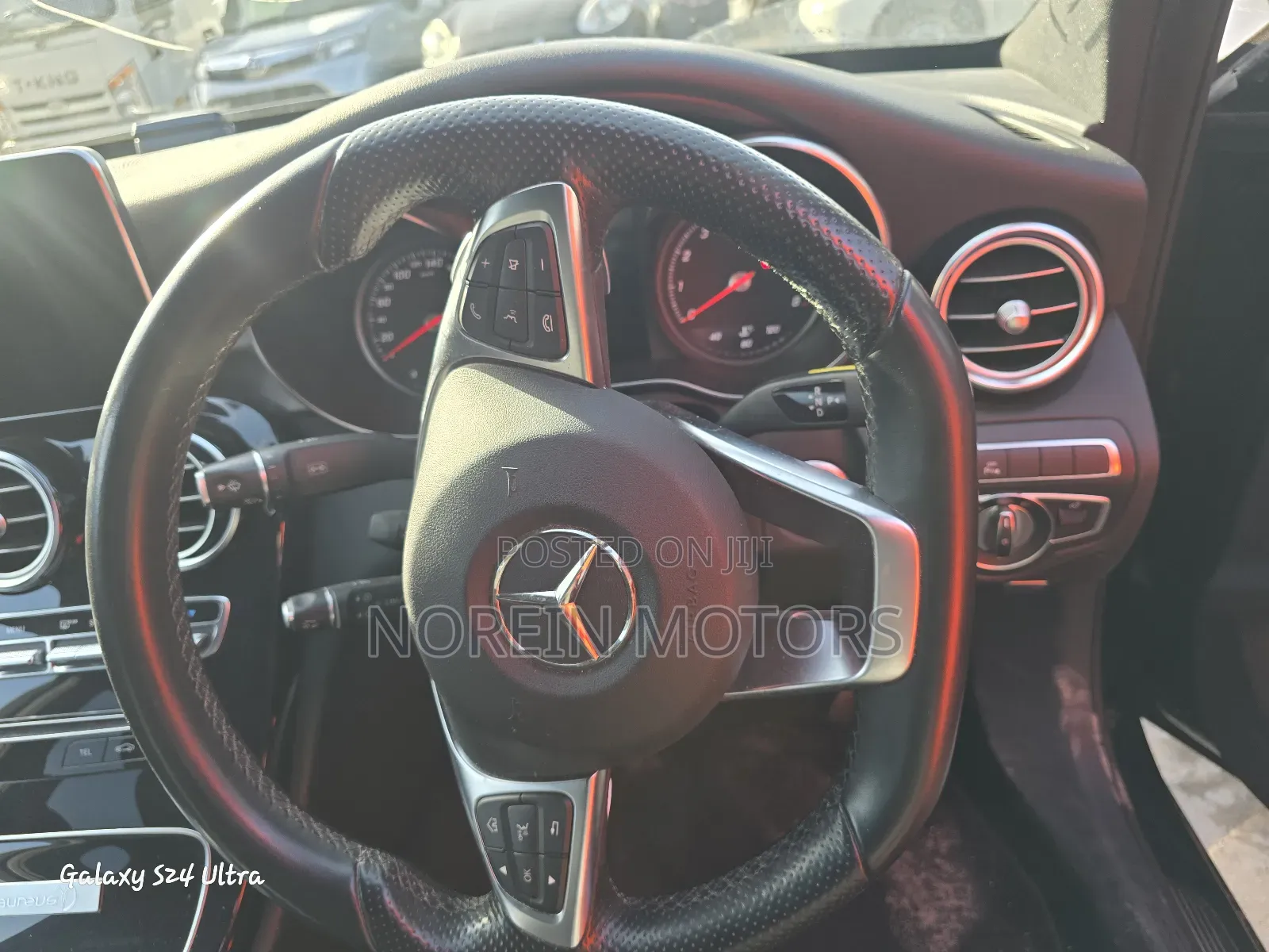 Mercedes-Benz C180 2018 Blue