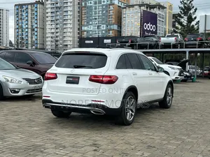 Mercedes-Benz GLC-Class 2017 Off white