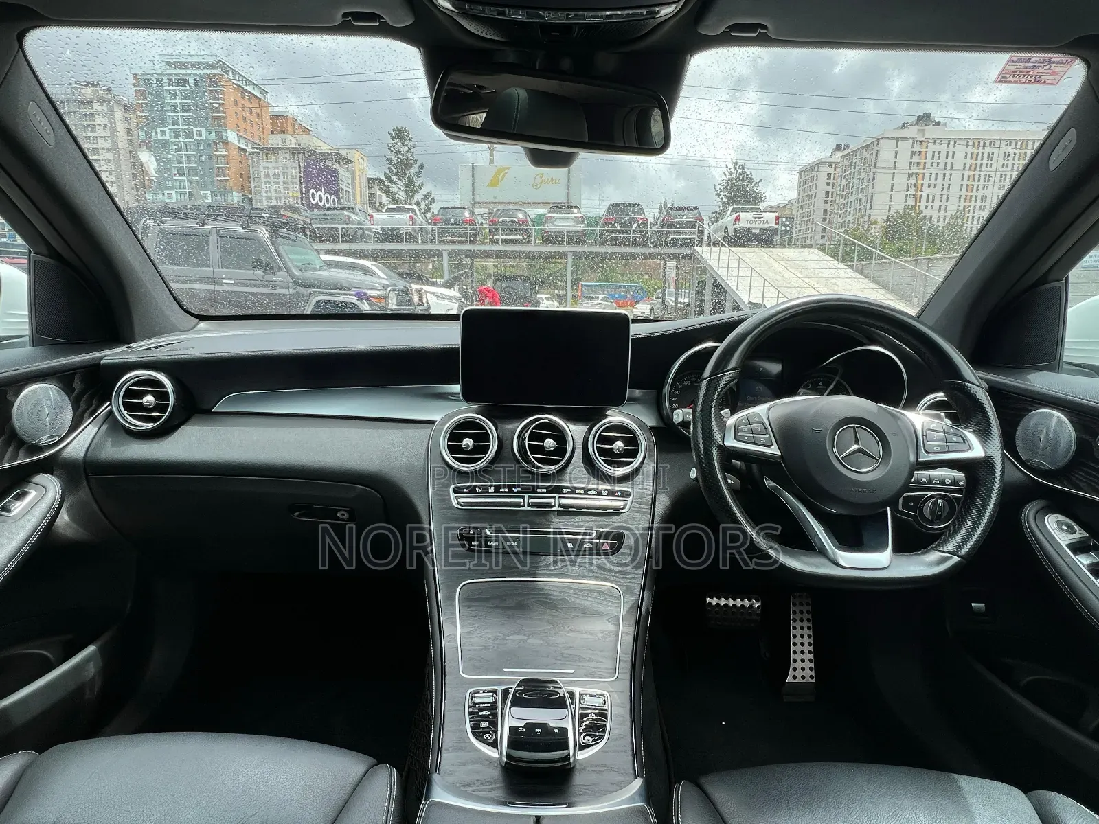 Mercedes-Benz GLC-Class 2017 Off white