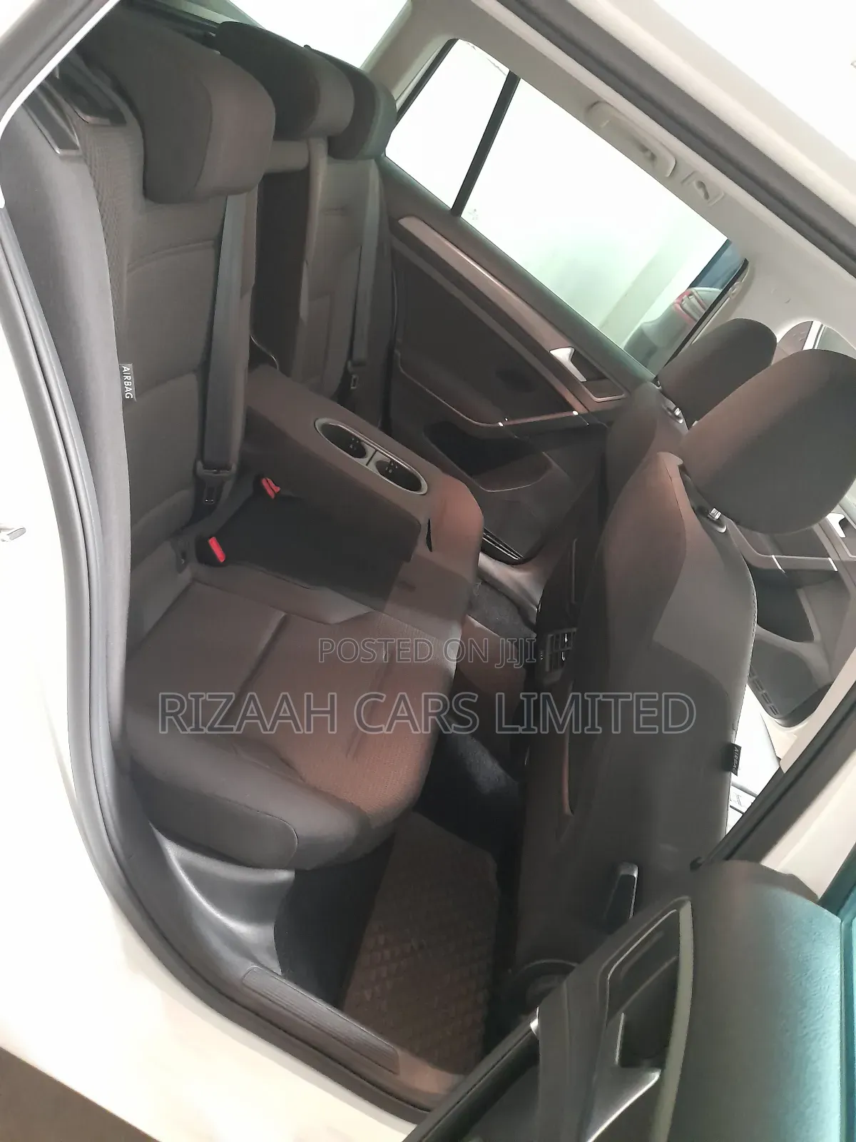 Volkswagen Golf Variant 2018 White