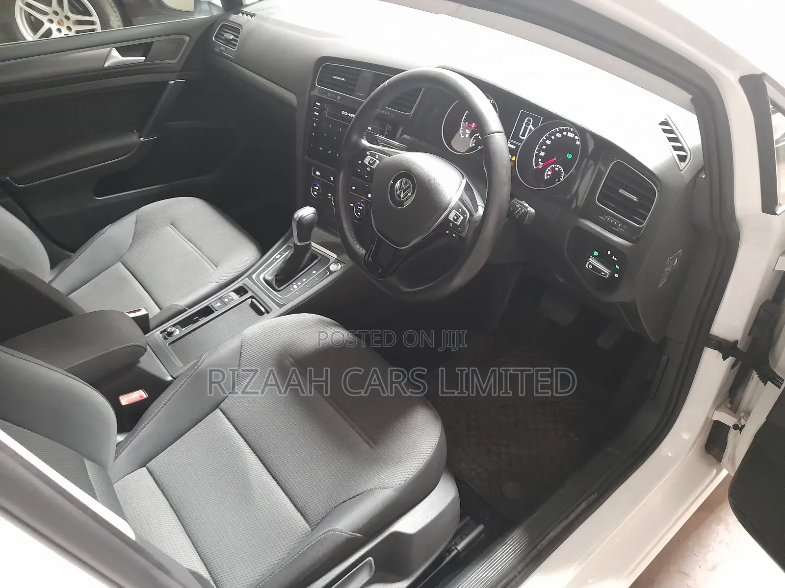 Volkswagen Golf Variant 2018 White