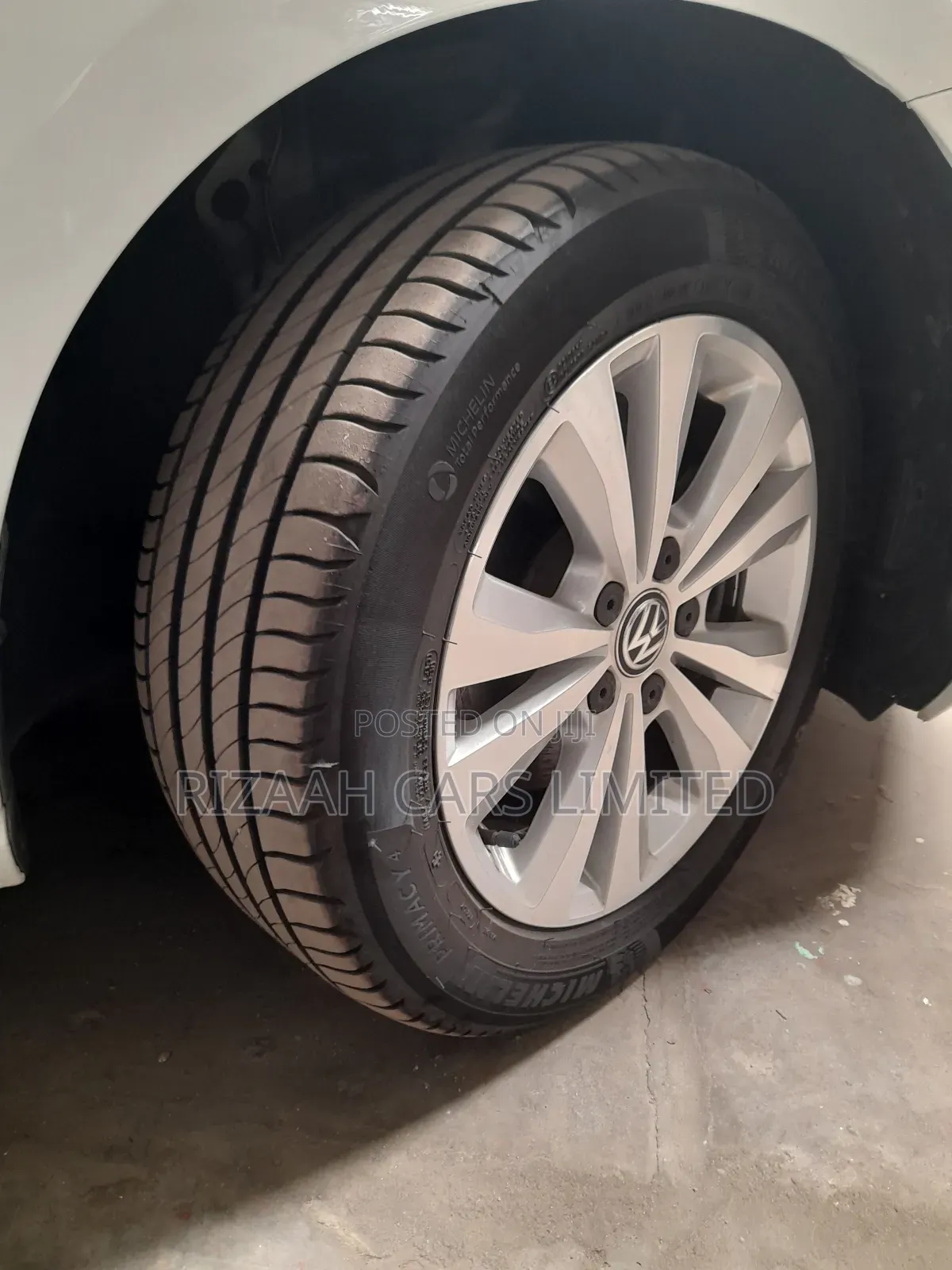 Volkswagen Golf Variant 2018 White