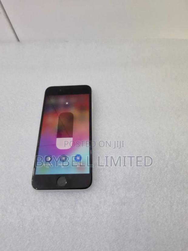 Apple iPhone SE 64 GB White - thumbnail 7