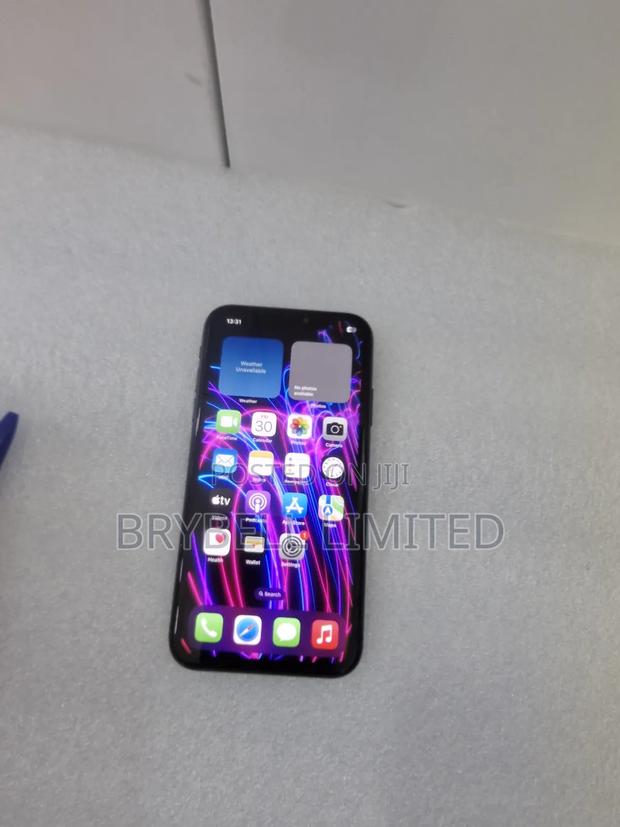 Apple iPhone 11 256 GB Black - main view