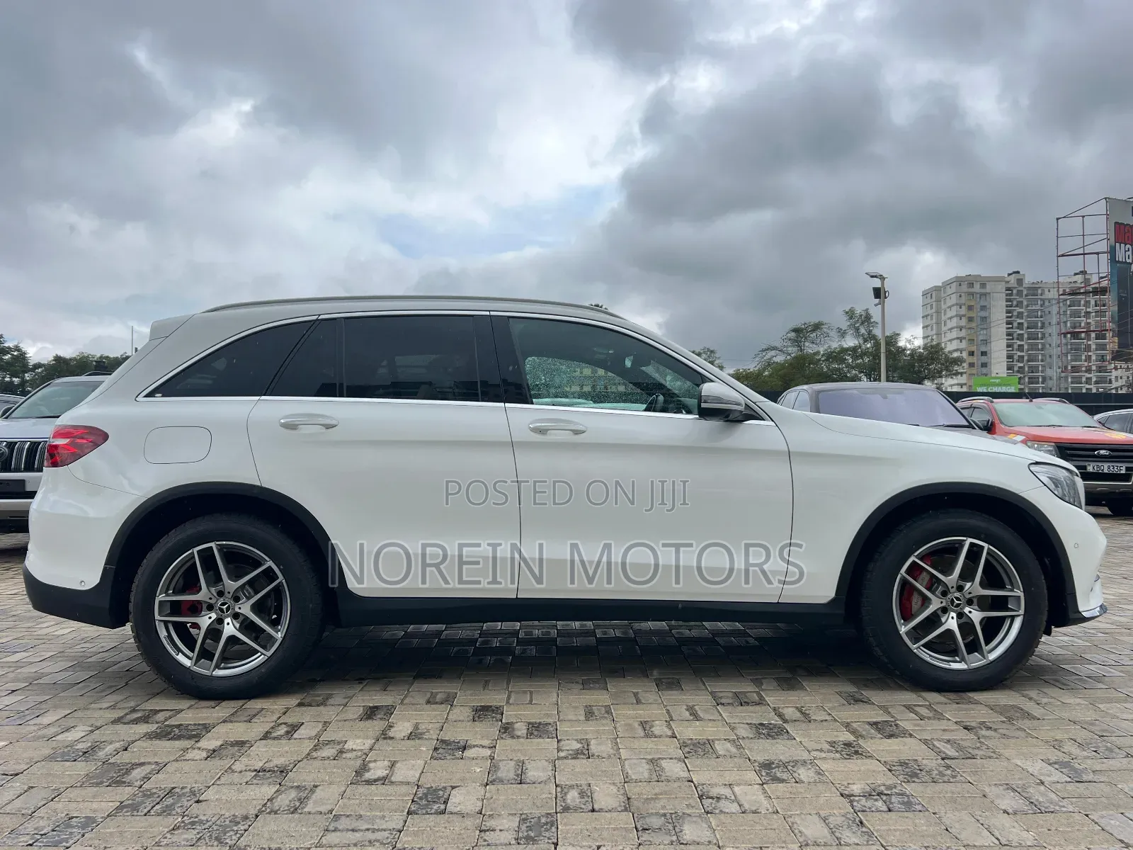 Mercedes-Benz GLC-Class 2017 Off white