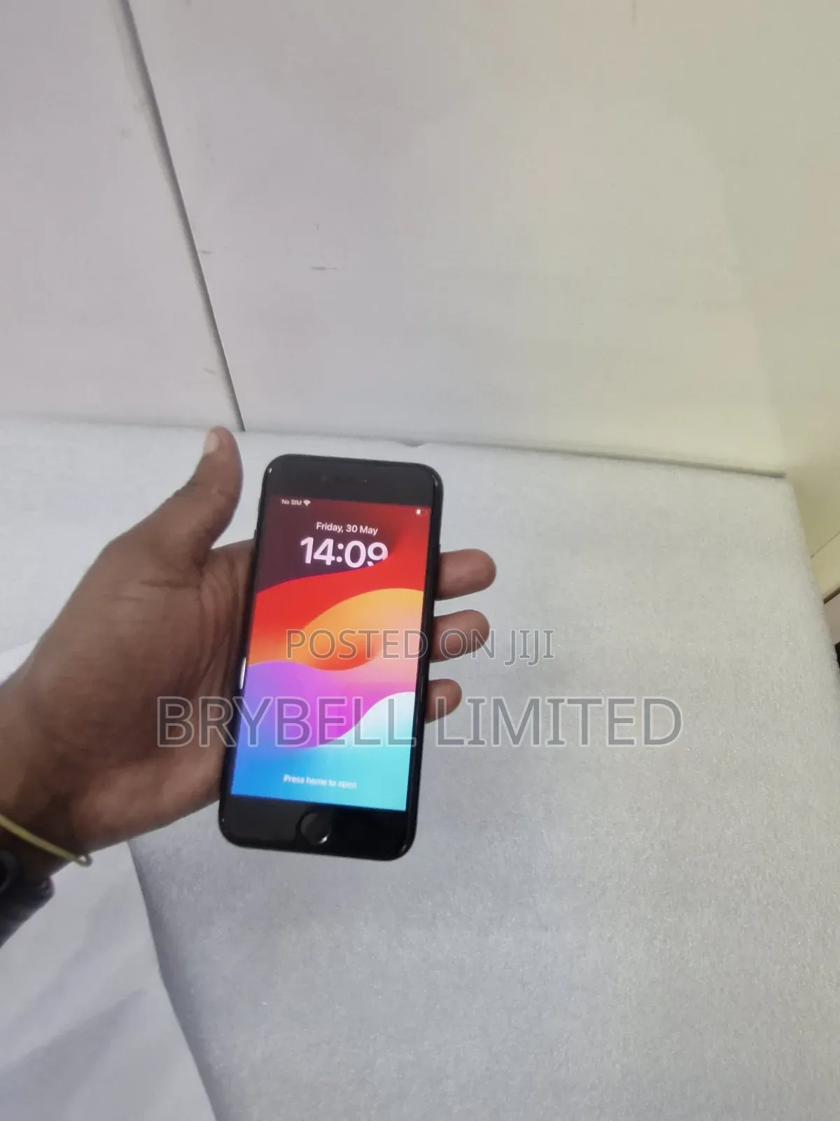 Apple iPhone 8 64 GB Black