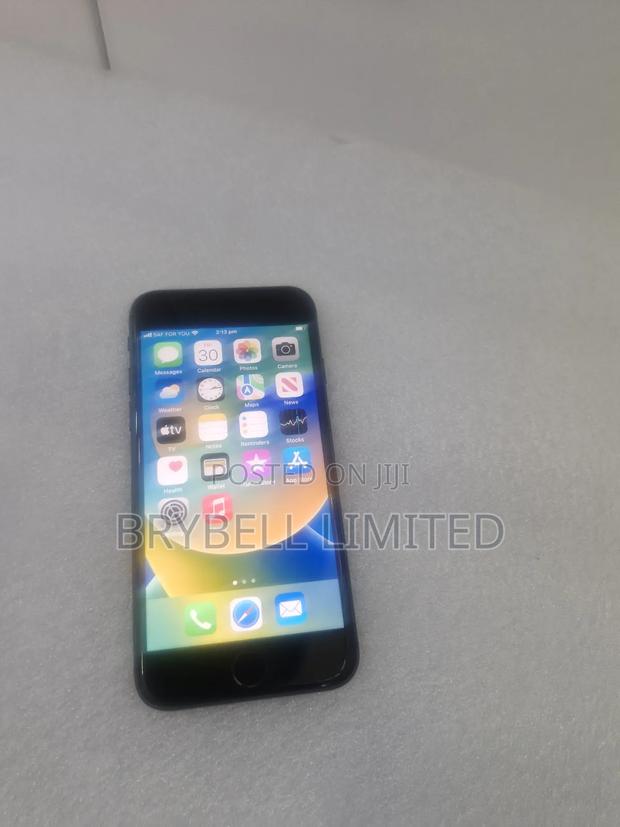 Apple iPhone 8 64 GB Black - thumbnail 7