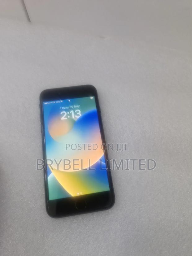 Apple iPhone 8 64 GB Black - thumbnail 8