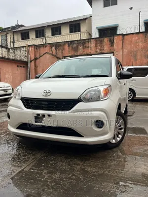 Toyota Passo 2018 White