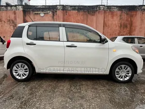 Toyota Passo 2018 White