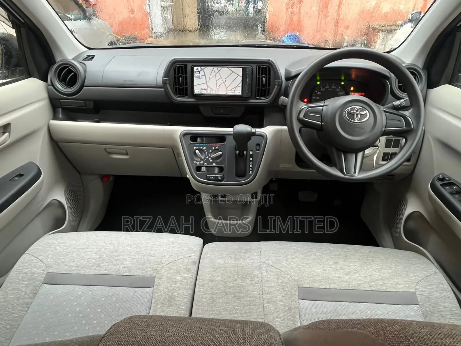 Toyota Passo 2018 White