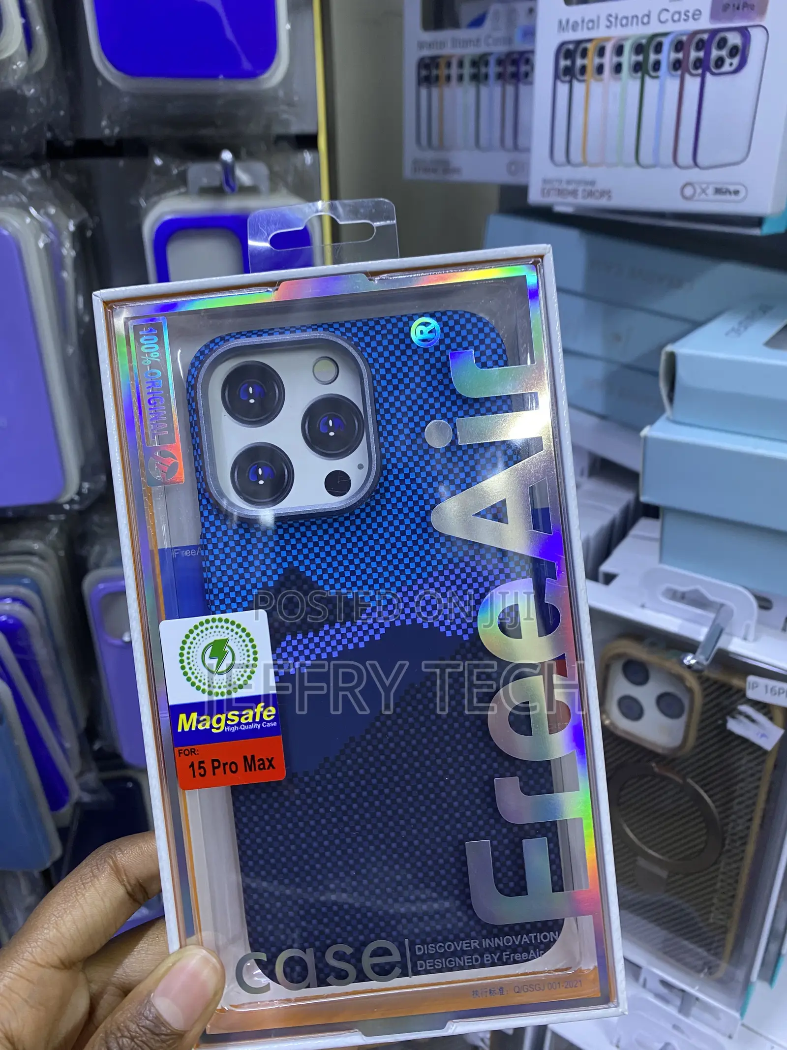 Caseson Luxo Tribal Carbon Fiber iPhone 15 Pro Max Case